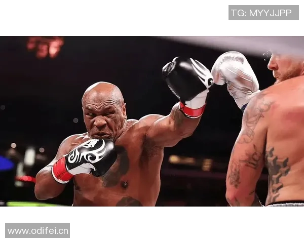 杰伦泰森表现出色14投6中三分球命中率高达33助力全队取得胜利 杰伦泰森表现出色14投6中三分球命中率高达33助力全队取得胜利