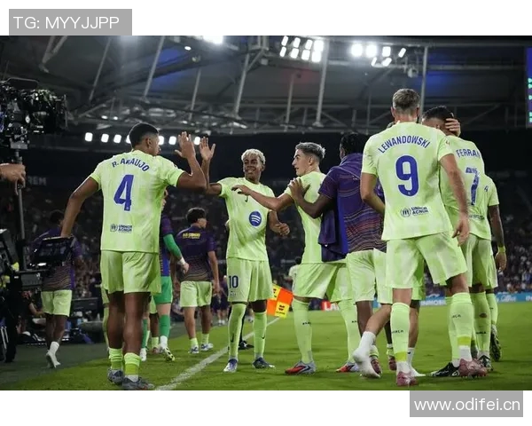 巴萨对阵巴黎名单公布亚马尔佩德里领衔巴尔德复出什琴斯尼在列 巴萨对阵巴黎名单公布亚马尔佩德里领衔巴尔德复出什琴斯尼在列