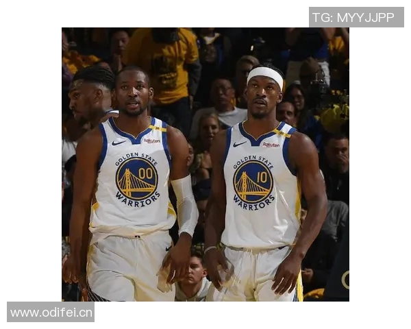 科尔称巴特勒在训练后与库明加交流给予他许多帮助和指导