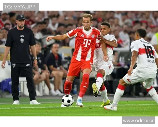 10场6球4助表现出色拜仁签迪亚斯或是最佳选择引发争议