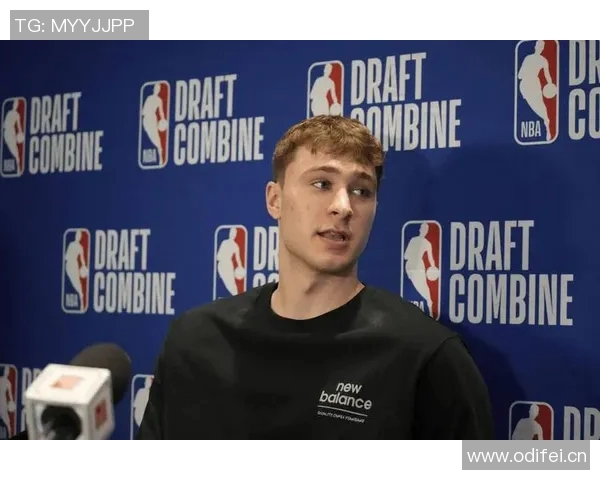 基德赞弗拉格持球组织能力出色赛场阅读比赛表现令人印象深刻