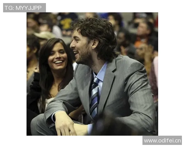 亚历山大深情回忆保罗:老大哥与朋友的坚实依靠之情