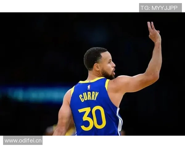 微笑刺客与库里：追梦勇士的控卫之道与得分型控球后卫的魅力解析