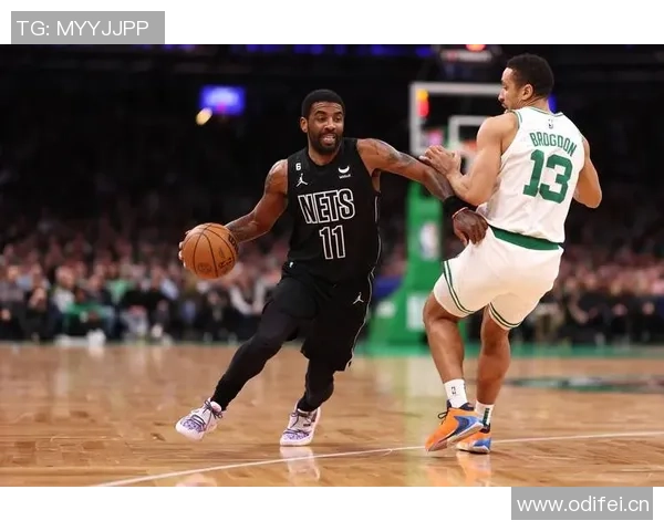 夺笋77与欧文携手送礼快船球迷调侃送走队友成常态