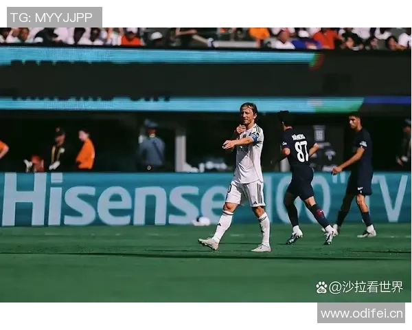 里奇总结比赛表现强调上半场失误频繁下半场实力显现的转变