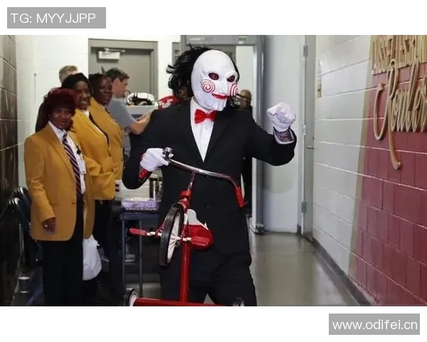 墨菲谈替补队友贡献称赞老六助攻能力出众