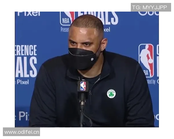 普理查德下半场失准6投0中全场仅得11分正负值惨淡21 普理查德下半场失准6投0中全场仅得11分正负值惨淡21