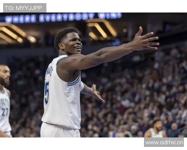 爱德华兹独砍38分难挽球队败局28投11中罚球12中11表现亮眼却无力回天